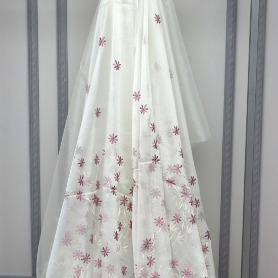 Seul V-68 Wholesale Brode Embroidered Tulle Curtain Fabrics Living Room and Bedroom Curtains 2 Models 100% Polyester